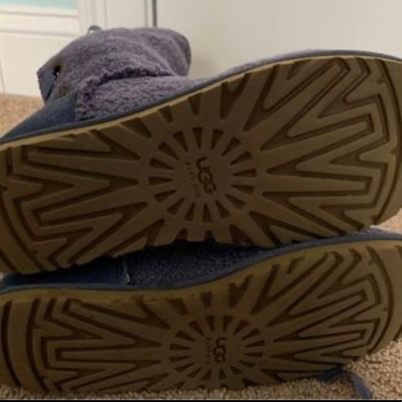 UGG Lace-up heirloom boots - Picture 4 of 5